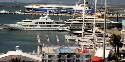 Yachthafen - Hunde erlaubt - Italien - Berth available for SuperYacht up to 90mt - Portus Karalis
