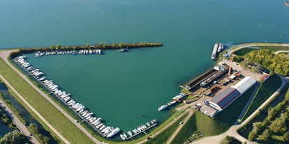 Yachthafen - am Fluss/Kanal - Rheinau (Ortenaukreis) - Beschreibungstext für das Bild - Schiffswerft Karcher GmbH