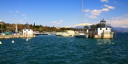 Yachthafen - Duschen - Gardasee - Verona - LIKE US ON FACEBOOK : https://www.facebook.com/pages/Moniga-Porto-Nautica-Srl/284563818253700 - Moniga Porto Nautica srl