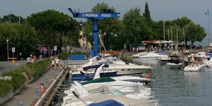 Yachthafen - am See - LIKE US ON FACEBOOK : https://www.facebook.com/pages/Moniga-Porto-Nautica-Srl/284563818253700 - Moniga Porto Nautica srl