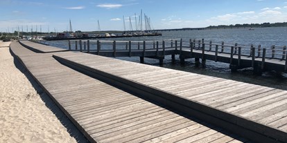 Yachthafen - Trockenliegeplätze - Barriere freier Strand - MARINA ALTEFÄHR