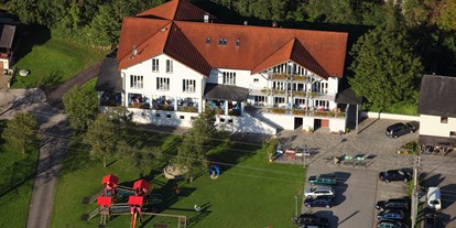 Yachthafen - am Fluss/Kanal - Wesenufer - Hotel Luger am Sportboothafen Schattental - Sportboothafen Schattental