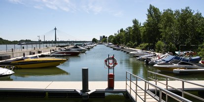 Yachthafen - am Fluss/Kanal - Donauraum - Übersicht/Westbecken - Marina Wien