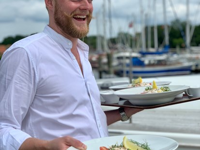Yachthafen - Hunde erlaubt - Dänemark - Wunderbares Restaurant Værftet in Marina Minde mit super Service - Marina Minde 