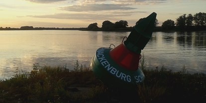 Yachthafen - am Fluss/Kanal - Lüneburger Heide - Hafeneinfahrt Schnackenburg - Verein Schnackenburger Bootsfreunde e.V.