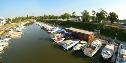 Yachthafen - am Fluss/Kanal - Mainz - Yacht-Club Mainz