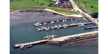 Yachthafen - am Meer - Quelle: www.amrumeryachtclub.de - Sportboothafen Amrum
