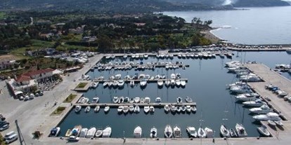 Yachthafen - Duschen - Marina di Capitana