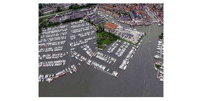 Yachthafen - Duschen - Niederlande - luftbild des Hafens - Jachthaven Waterland Monnickendam Bv