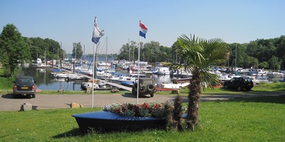 Yachthafen - am Fluss/Kanal - Eijsden - Jachthaven Portofino 