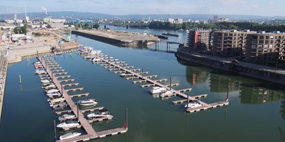Yachthafen - Nähe Stadt - Mainz - Die Marina Zollhafen -Rhein Km 500 - Marina Zollhafen Mainz