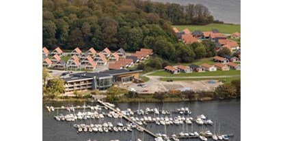 Yachthafen - Badestrand - (c) http://enjoy-resorts.dk/ - Marina Fiskenaes