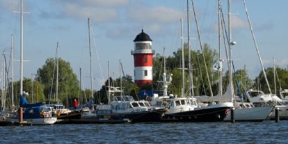 Yachthafen - Tanken Benzin - Quelle: http://www.marina-bremerhaven.de - Marina Bremerhaven