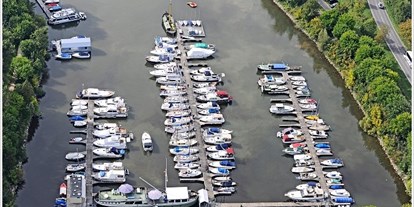 Yachthafen - am Fluss/Kanal - Hessen - Bildquelle: www.rued-yc.de - Rüdesheimer Yacht-Club