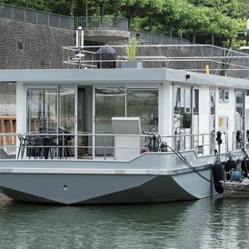 Marina: Cruising Home Hausboot kaufen in der Marina Düsseldorf - Marina Düsseldorf