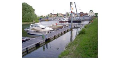 Yachthafen - Hunde erlaubt - Oppenheim - (c): http://www.aconev.de - Marina ACON Oppenheim