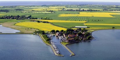 Yachthafen - Badestrand - Schleswig-Holstein - Quelle: http://www.hafen-orth.de - Orth