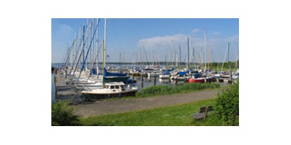 Yachthafen - am Meer - Deutschland - Bildquelle: http://www.sportboothafen-fleckeby.de - Sportboothafen Fleckeby