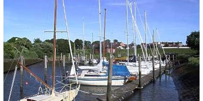 Yachthafen - am Fluss/Kanal - Nordsee - (c): http://www.hsrv-husum.de/ - Husumer Segelverein
