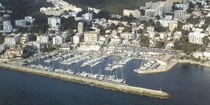 Yachthafen - Duschen - Mallorca - http://calanova.caib.es - Calanova