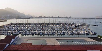 Yachthafen - allgemeine Werkstatt - Spanien - (c) http://www.rcmarsc.es/ - RealClub Maritimo del Abra Real Spporting Club