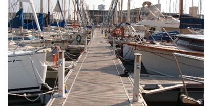Yachthafen - Duschen - Barcelona - (c) http://www.maritimbarcelona.org/ - Reial Club Marítim de Barcelona