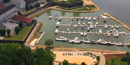 Yachthafen - am Fluss/Kanal - Burgund  - http://www.port-royal-auxonne.com/ - Port Royal