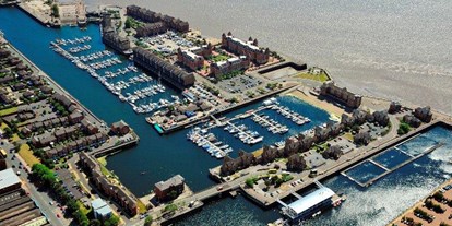 Yachthafen - Duschen - Lincolnshire - (c): www.liverpoolmarina.co.uk - Liverpool Marina Harbourside Club