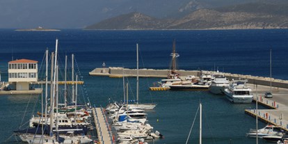 Yachthafen - Duschen - Nördliche Ägäis - Homepage http://www.samosmarina.gr - Samos Marina