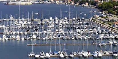 Yachthafen - Wäschetrockner - Adria - ACI Marina Cres