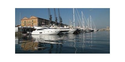 Yachthafen - Slipanlage - Ligurien - (c) www.mmv.it - Marina Molo Vecchio