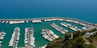 Yachthafen - Stromanschluss - Savona - Quelle: www.marinadialassio.net - Alassio