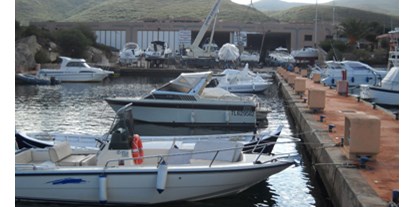 Yachthafen - allgemeine Werkstatt - Costa Smeralda - Homepage www.marinadiportomarana.com - Porto Marana