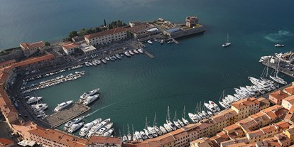 Yachthafen - Italien - Homepage www.marinadiportoferraio.it - Portoferraio