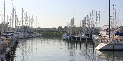 Yachthafen - Frischwasseranschluss - Niederlande - Quelle: www.marinamonnickendam.nl - Marina Monnickendam Jachthaven