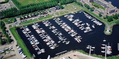 Yachthafen - Stromanschluss - Nordholland - (c) www.wsvalmerehaven.nl - WSV Almere Haven