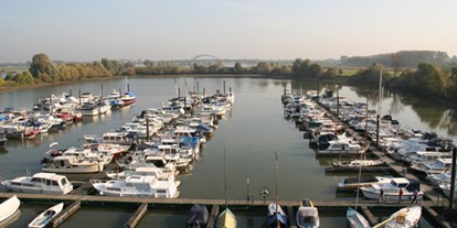 Yachthafen - Wäschetrockner - Homepage http://www.depeiler.nl/ - Watersportvereniging De Peiler