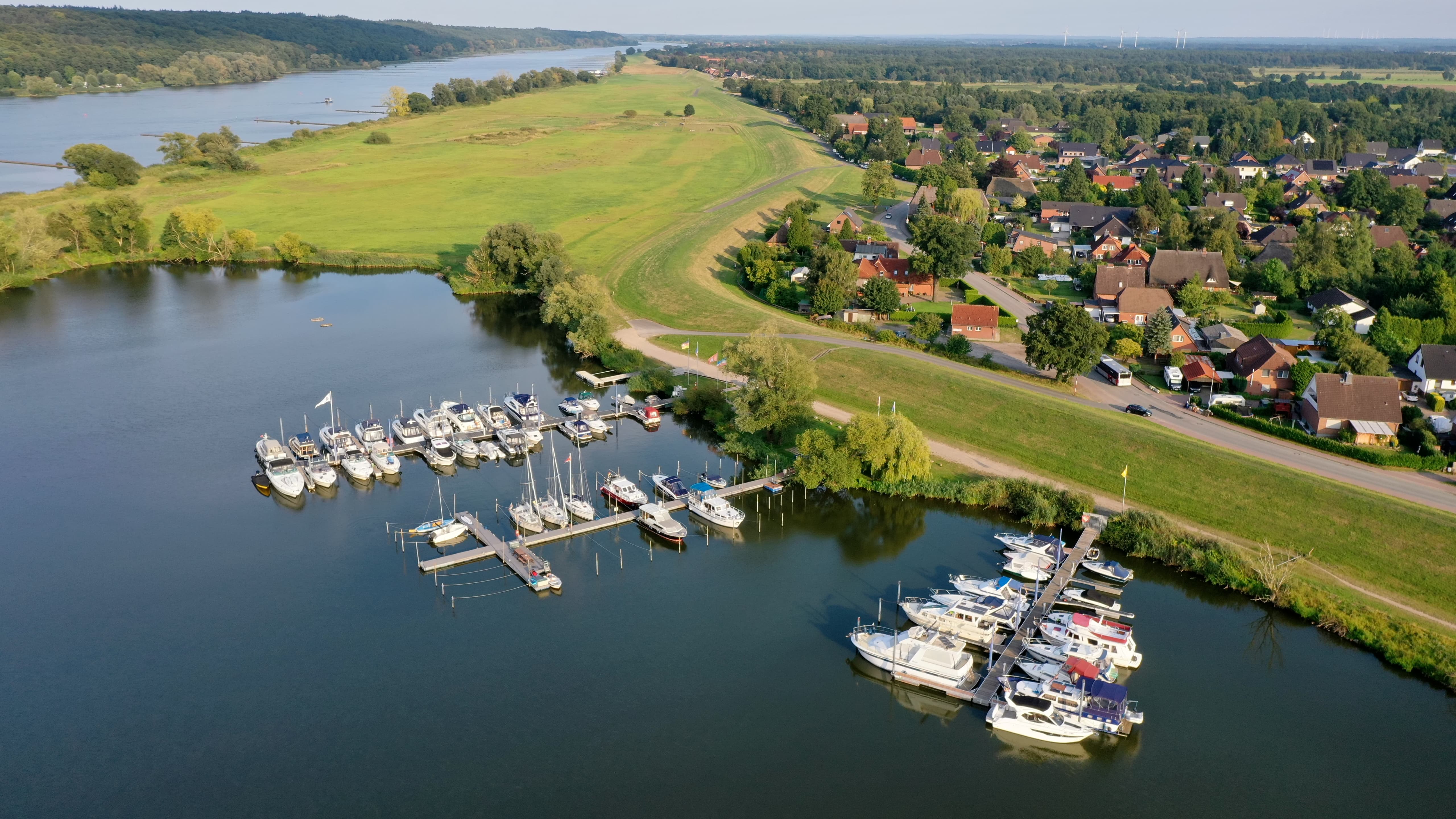 Marina - Die mittlere Steganlage gehört zum Segelclub-Tespe - Segelclub Tespe e.V.