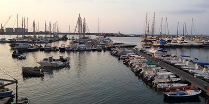 Yachthafen - Wäschetrockner - Kalabrien - Marina Stella del Sud