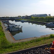 Marina - Sportboothafen-Haldensleben, Hafenansicht zum Mittellandkanal - Sportboothafen Haldensleben