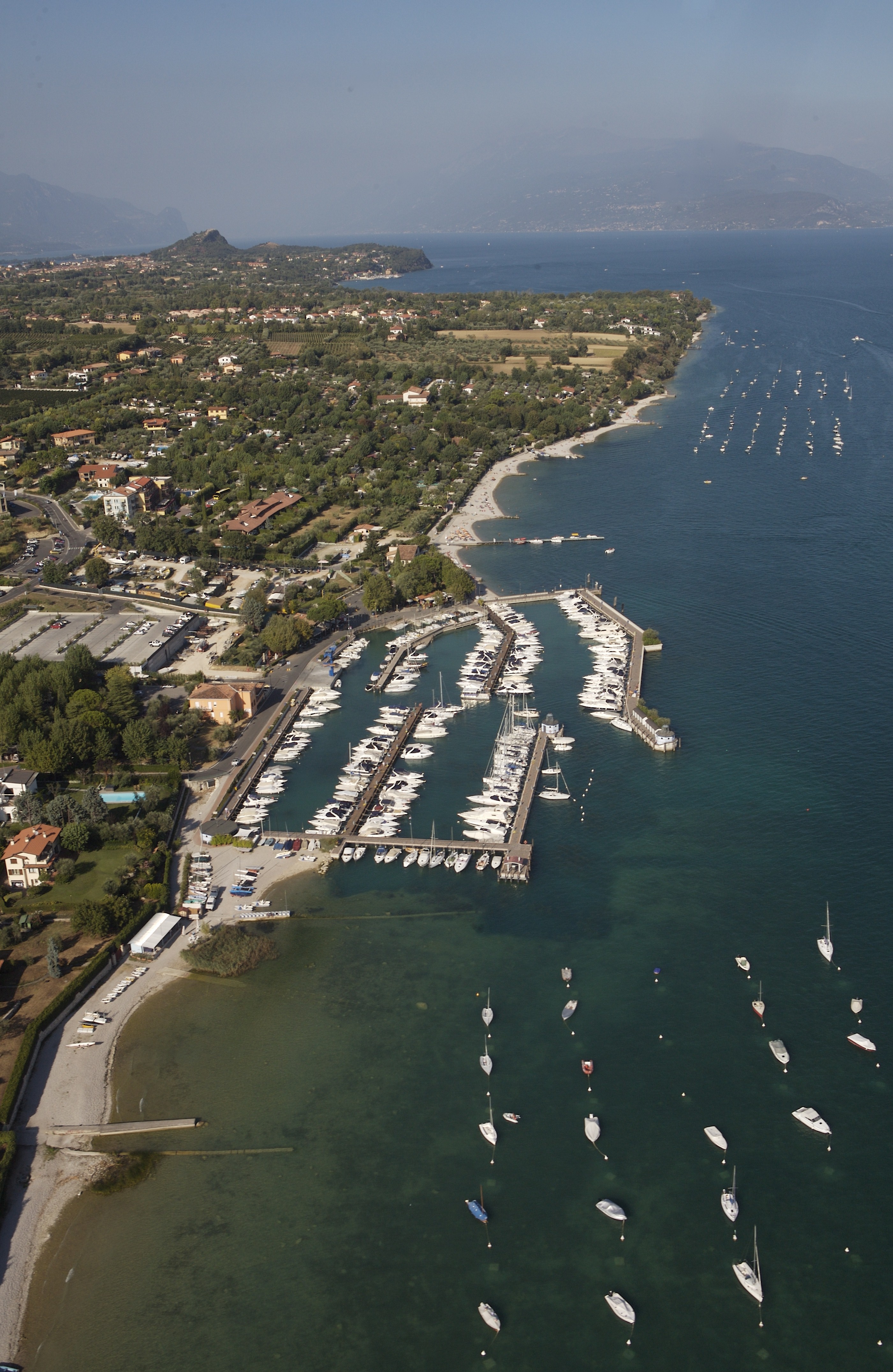 Marina - LIKE US ON FACEBOOK : https://www.facebook.com/pages/Moniga-Porto-Nautica-Srl/284563818253700

 - Moniga Porto Nautica srl