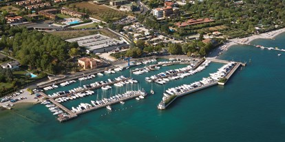 Yachthafen - Italien - LIKE US ON FACEBOOK : https://www.facebook.com/pages/Moniga-Porto-Nautica-Srl/284563818253700 - Moniga Porto Nautica srl
