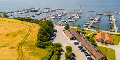 Yachthafen - Duschen - Südjütland - Marina Minde und Restaurant, Blick auf Holnis - Marina Minde 