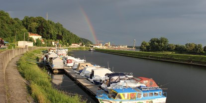 Yachthafen - am Fluss/Kanal - Deutschland - Steganlage - Niederbayerischer Motoryachtclub Landshut