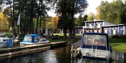 Yachthafen - am Fluss/Kanal - barrierefreie Ferienwohnungen direkt vor der Marina - Marina Porta Elisa