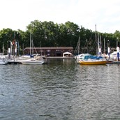 Marina - Das Bootshaus - Wiesbadener Yachtclub