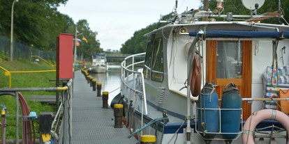Yachthafen - Waschmaschine - rechte Steganlage - Ems-Yacht-Club Lingen e.V.