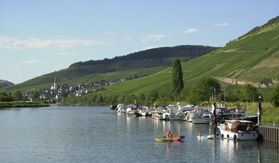 Marina - (c): http://www.bootepolch.de - Marina Boote Polch