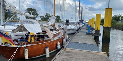 Yachthafen - am Fluss/Kanal - Niedersachsen - Stadtanleger Elsfleth 