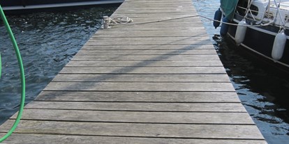 Yachthafen - Hunde erlaubt - Eckernförde - Gästesteg, Boxenbreite bis 5 m, Länge bis 15.5 m - YSE Hafen Eckernförde